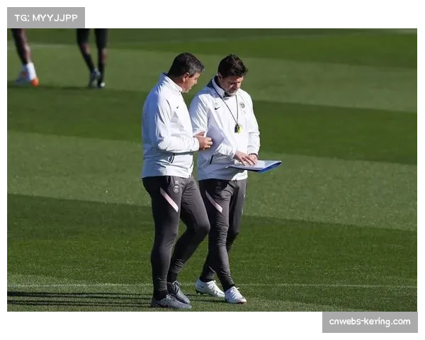 巴黎郊区业余俱乐部利用法甲俱乐部捐赠装备开展社区活动